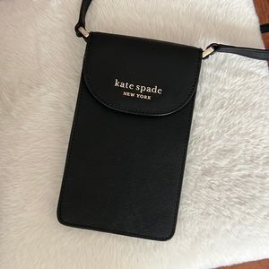 NS FLAP PHONE CROSSBODY CAMERON BLACK NORTH SOUTH